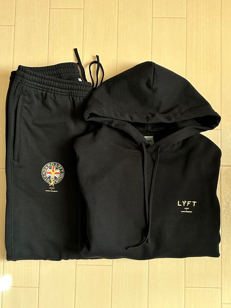 お*ち様 LYFT Ｌサイズ　上下セット　パーカー　ボトムス　ブラック　初期