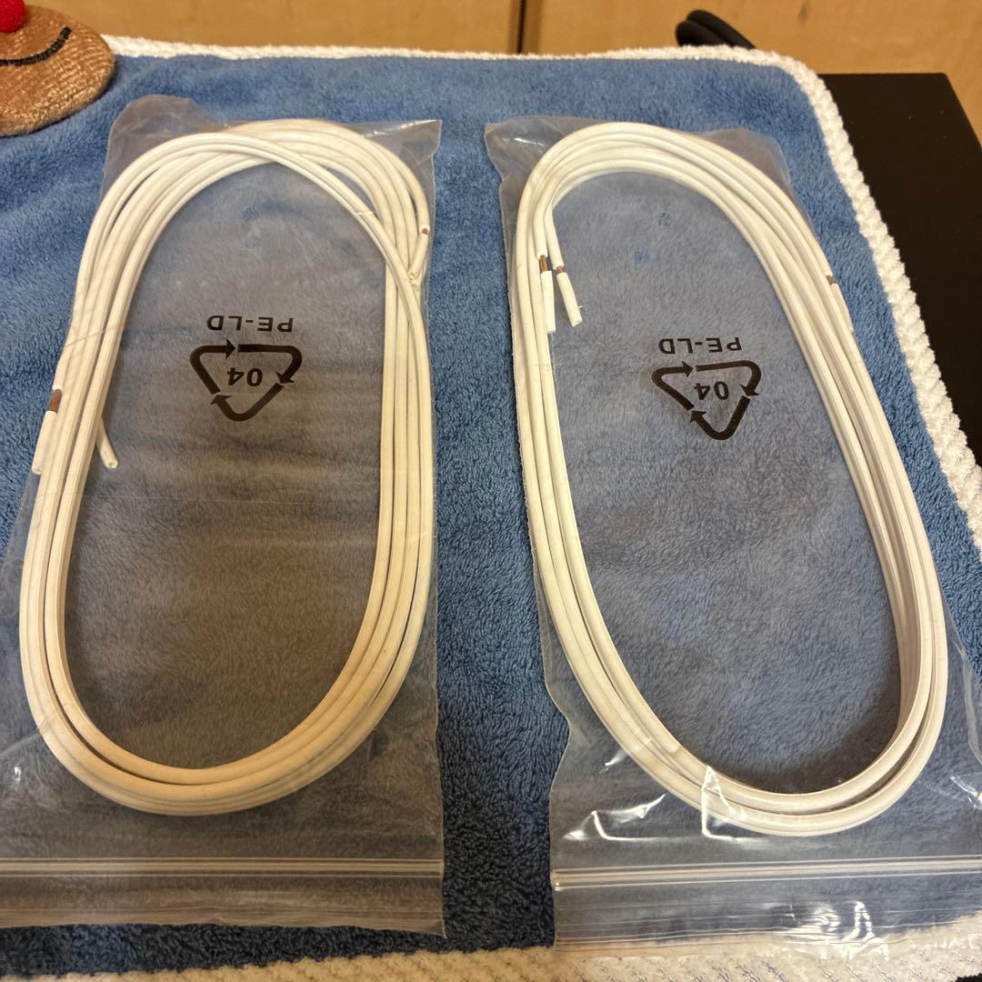 白色たまご型スピーカー