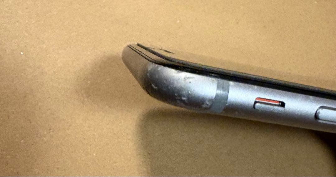 Apple iPhone 6s シルバー 本体 64GB