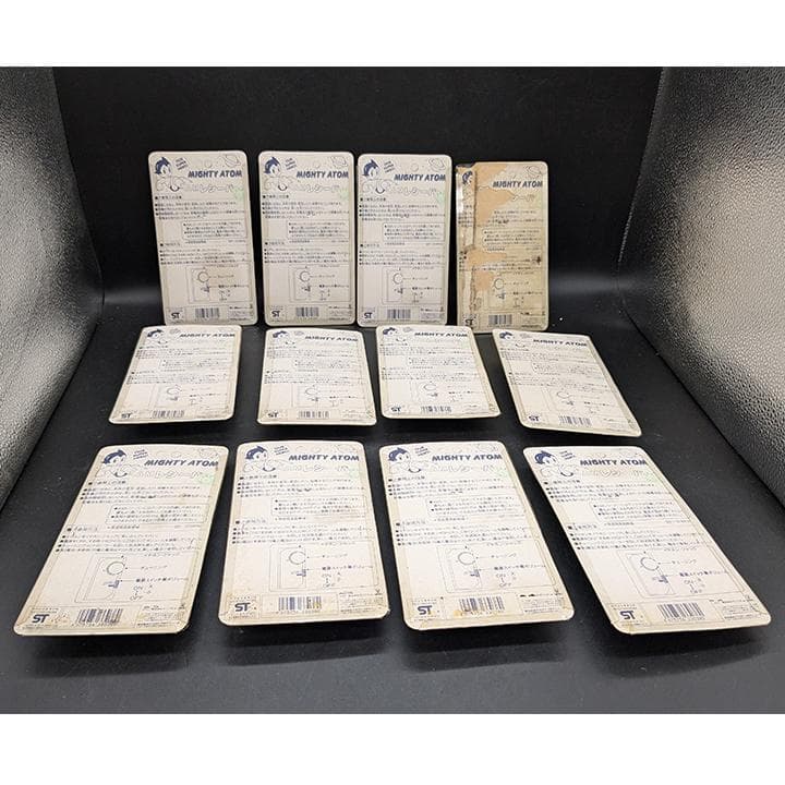 J54 サンリオ SANRIO AMラジオ 鉄腕アトム レトロ 電池式 希少品