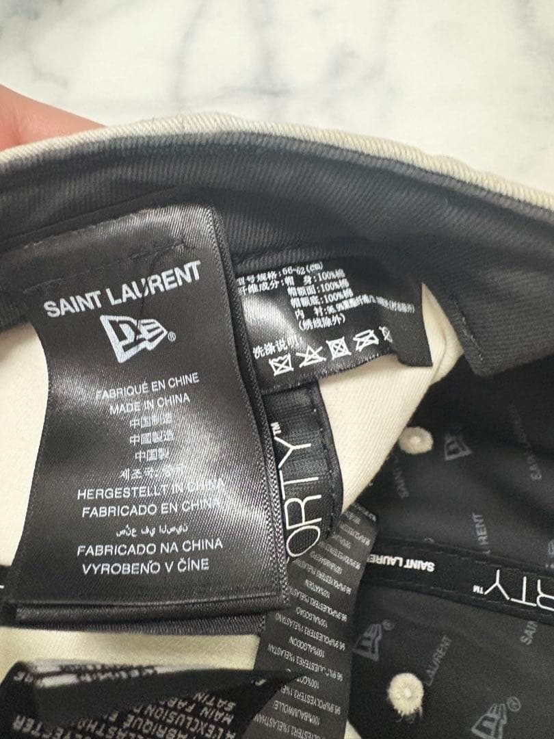 サンローランニューエラキャップ