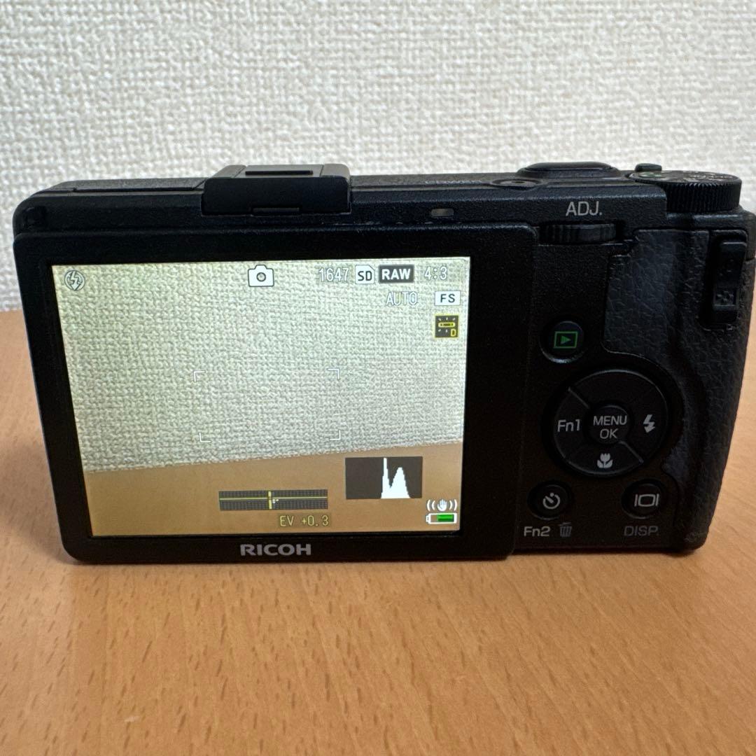 RICOH GR DIGITAL IV ワイドコンバージョンレンズ　付き