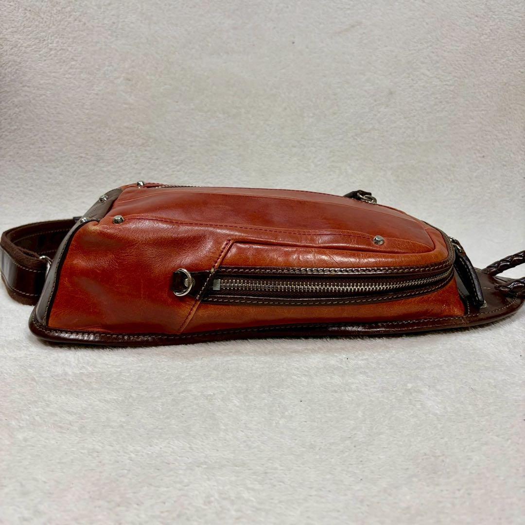 【極美品✨】キーファーノイ　最高級ボディバッグ　チャオ イタリア本革　斜め掛け