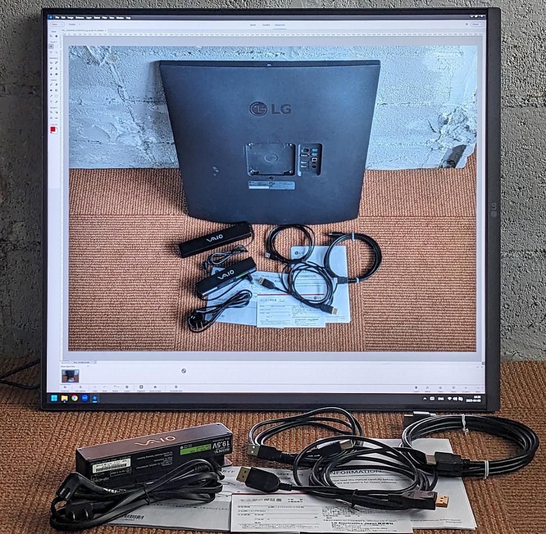 こばLG 28MQ780-Bスタンドなし2880x2560モニタ