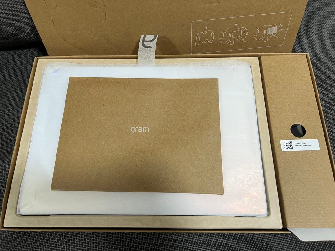 LG gram Style 14Z90RS-KA74J1(2023年モデル)