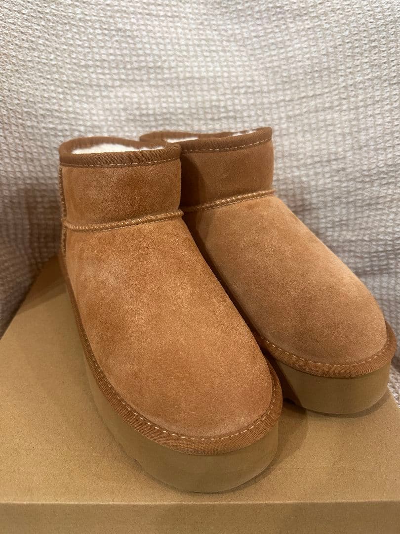 UGG ベージュ スエード ショートブーツ