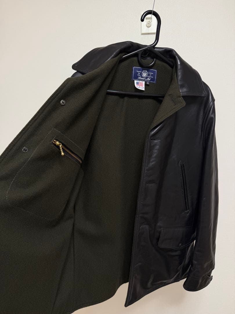 11/30まで値下げ:ほぼ未使用 AVIREX レザースイッチヤードコート