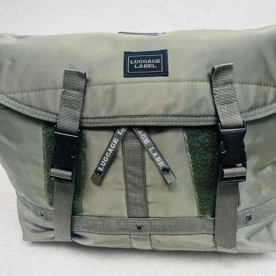 未使用に近い　Luggage Label オリーブグリーン メッセンジャーバッグ