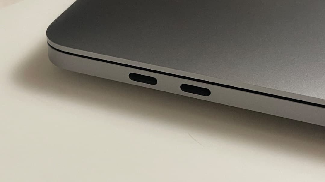 【美品】MacBook Pro 13インチ 16GB 1TB Core i7