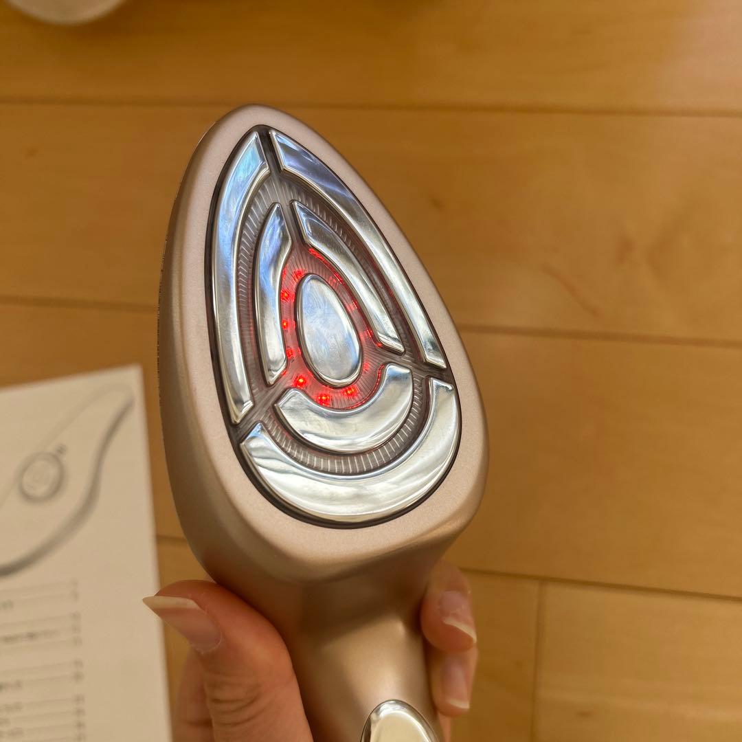 美顔器　メラボン　IKKO