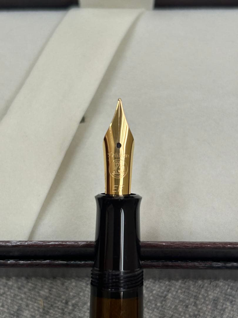 万年筆 ペリカン M200 新品未使用 EF マーブルブラウン