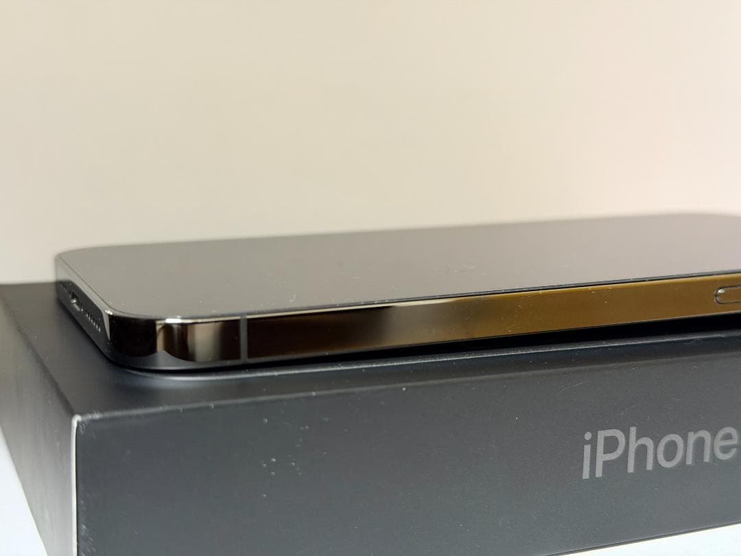 iPhone 12 Pro Max グラファイト 元箱 新品ケース２点おまけ付き