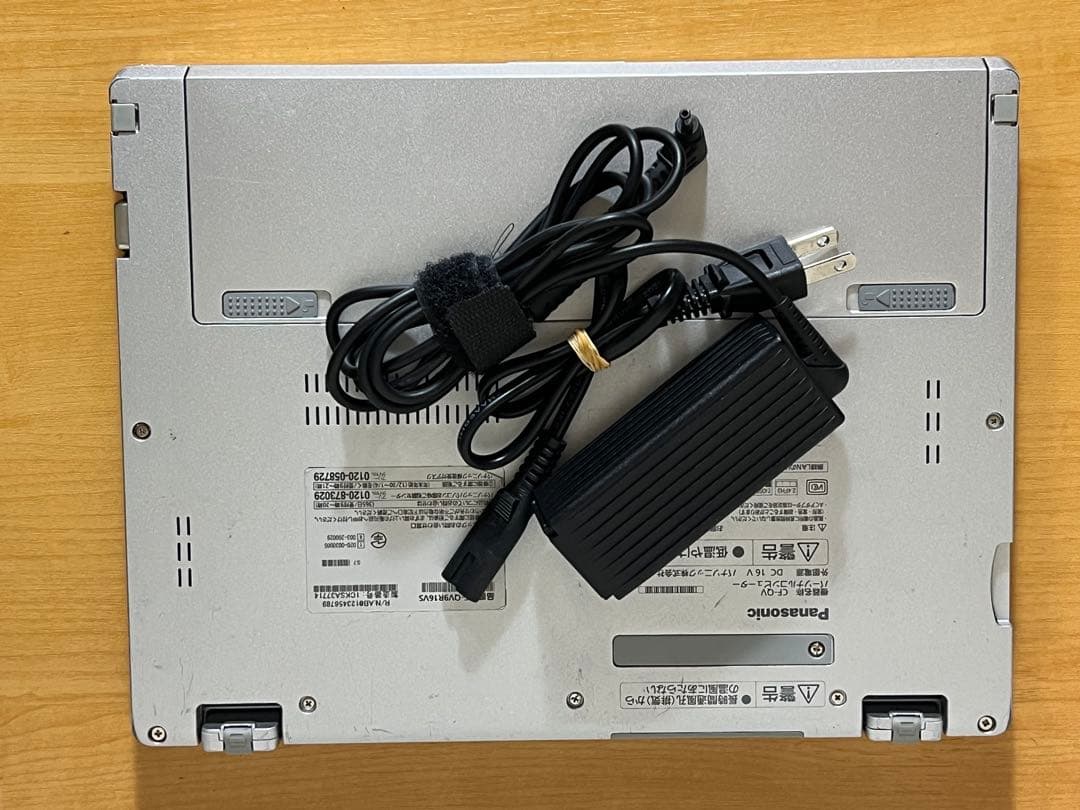 レッツノートQV9 i5 16G／256GB／LTE／オフィス