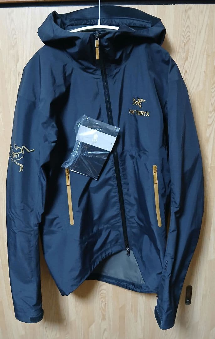 ジャケット・アウター ARC'TERYX BEAMS Zeta SL