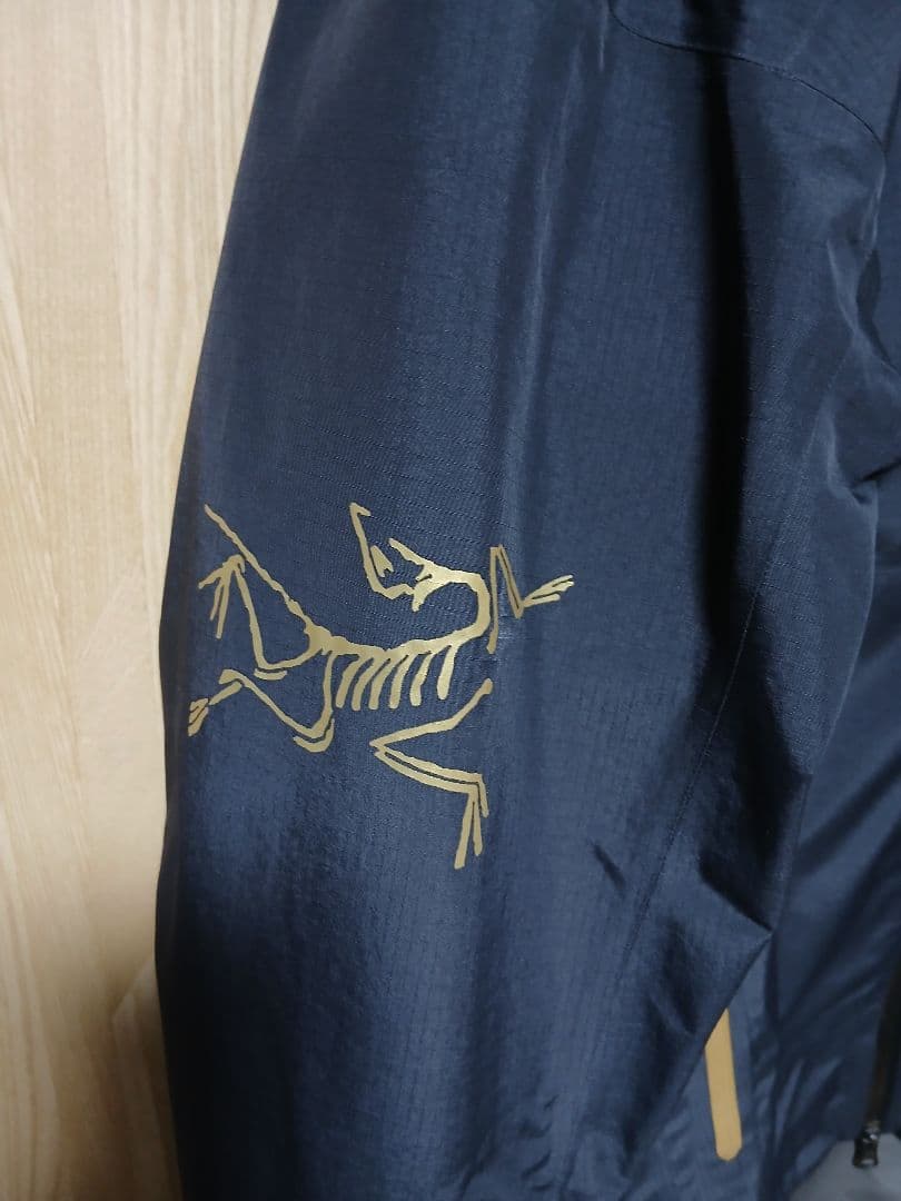 ジャケット・アウター ARC'TERYX BEAMS Zeta SL