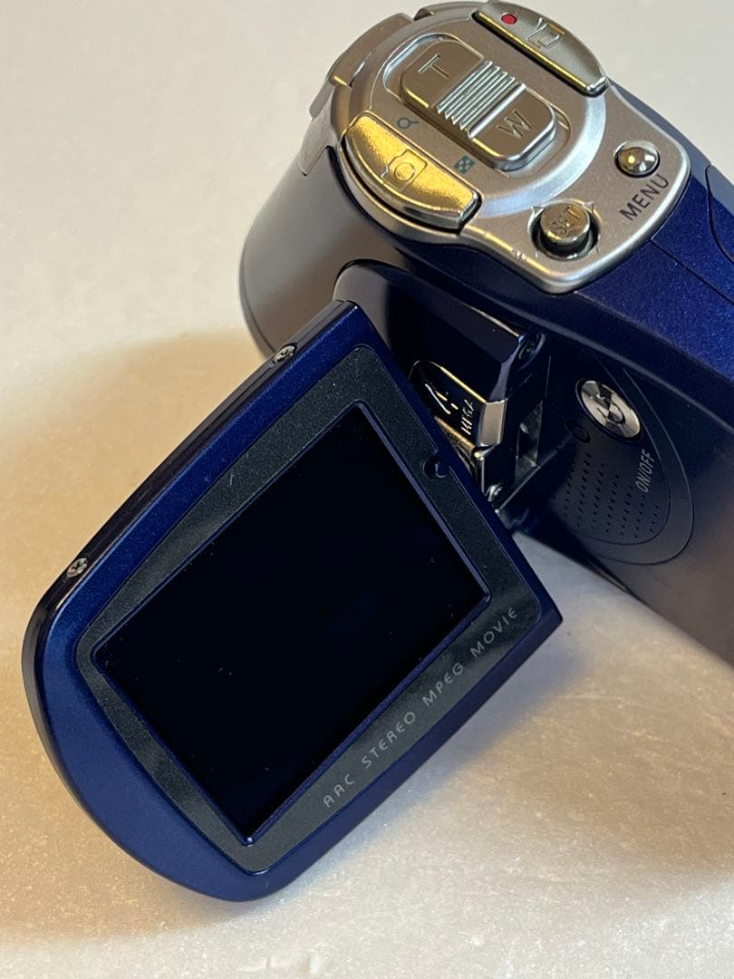 マム子 ☆稀少☆SANYOデジタルムービーカメラXacti DMX-C4