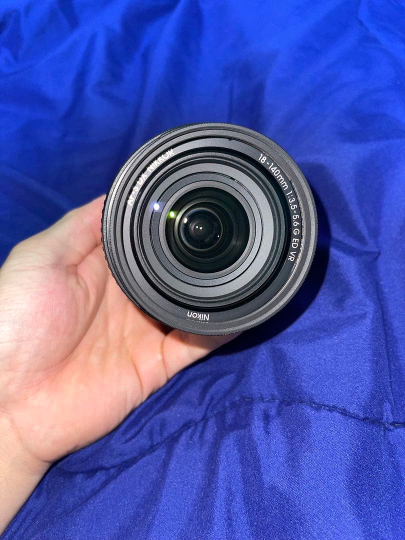 最終価格 Nikon D7200 一眼レフカメラ 18-140mmレンズ付き