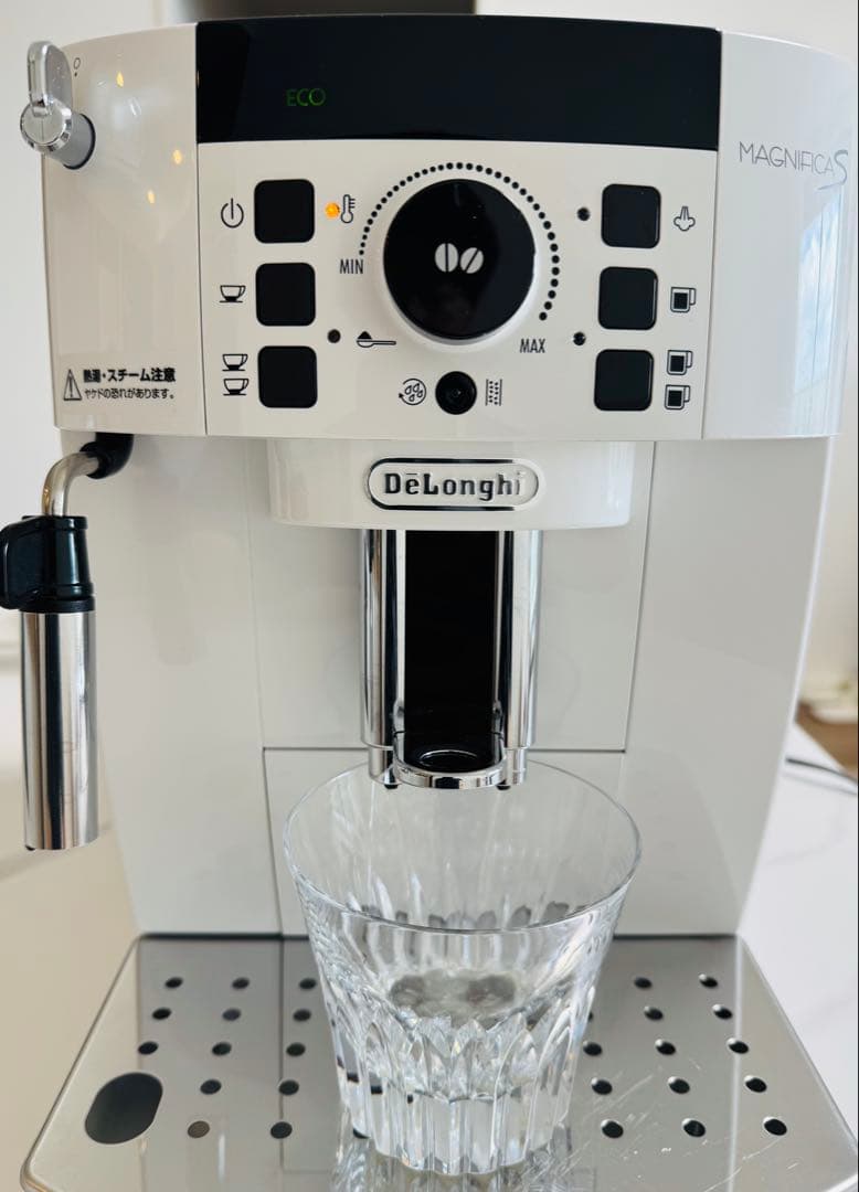 【2024/10購入】DeLonghi ECAM22112W マグニフィカS