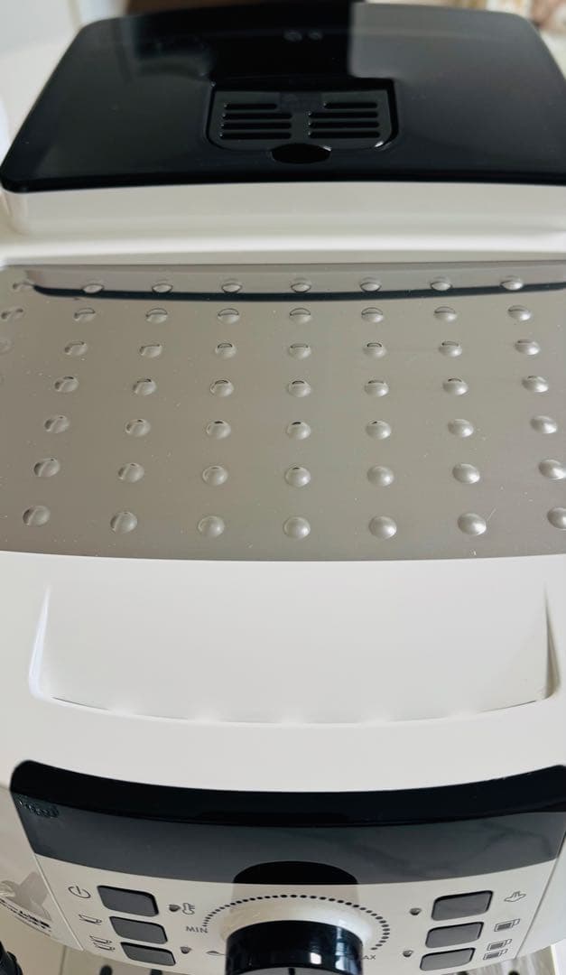 【2024/10購入】DeLonghi ECAM22112W マグニフィカS