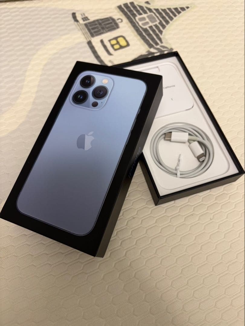 iPhone 13 Pro 256GB シエラブルー SIMフリー　美品