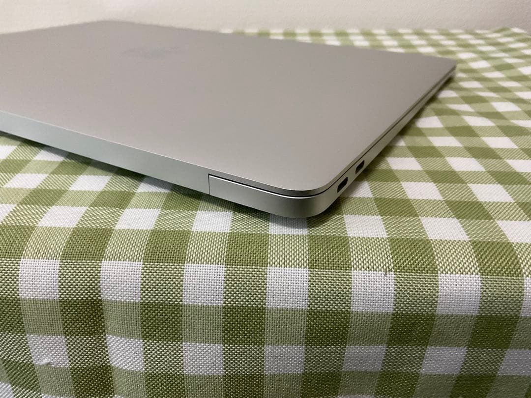 MacBook Air (M1, 2020) 16G￼ USキーモデル