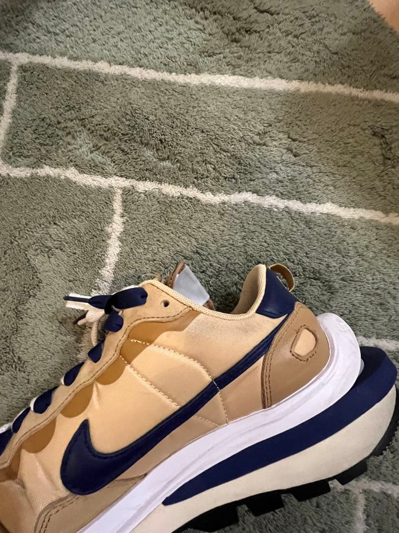 るー。Sacai x Nike Vaporwaffle - Sesame