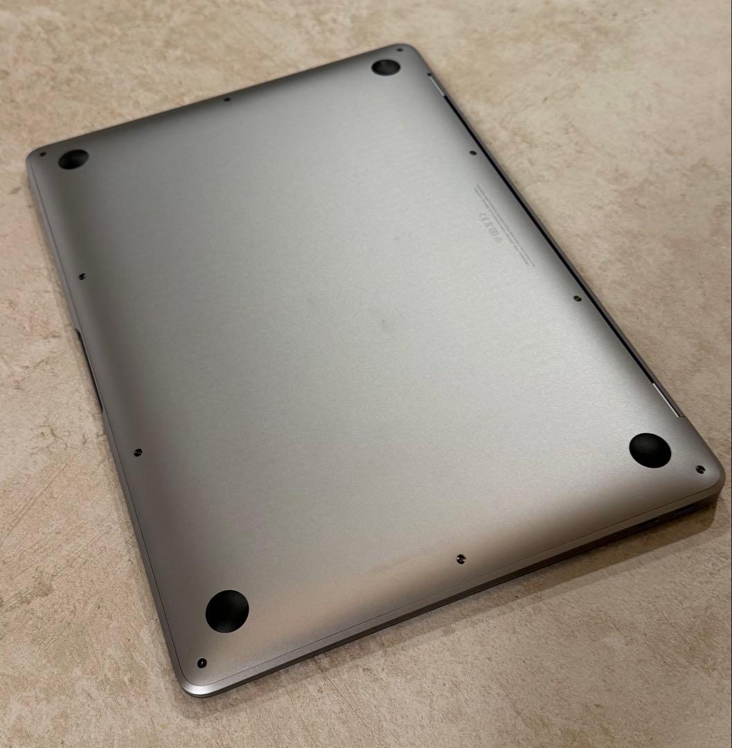 【美品】MacBook Air（M1,2020）13.3㌅ 16GB 1TB