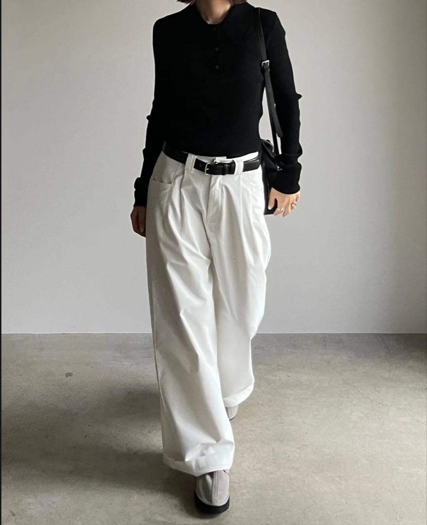 FASHIRU ホワイト ワイドチノスラックス新品未使用　タグ付　サイズＭ