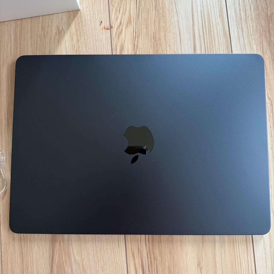 [￼充電35回]MacBook Air M2 8GB 512GB