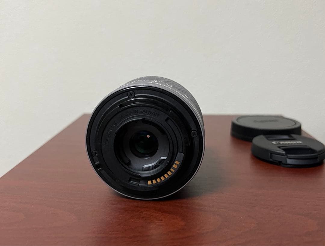 Canon EOS Kiss M ホワイト　ダブルレンズキット