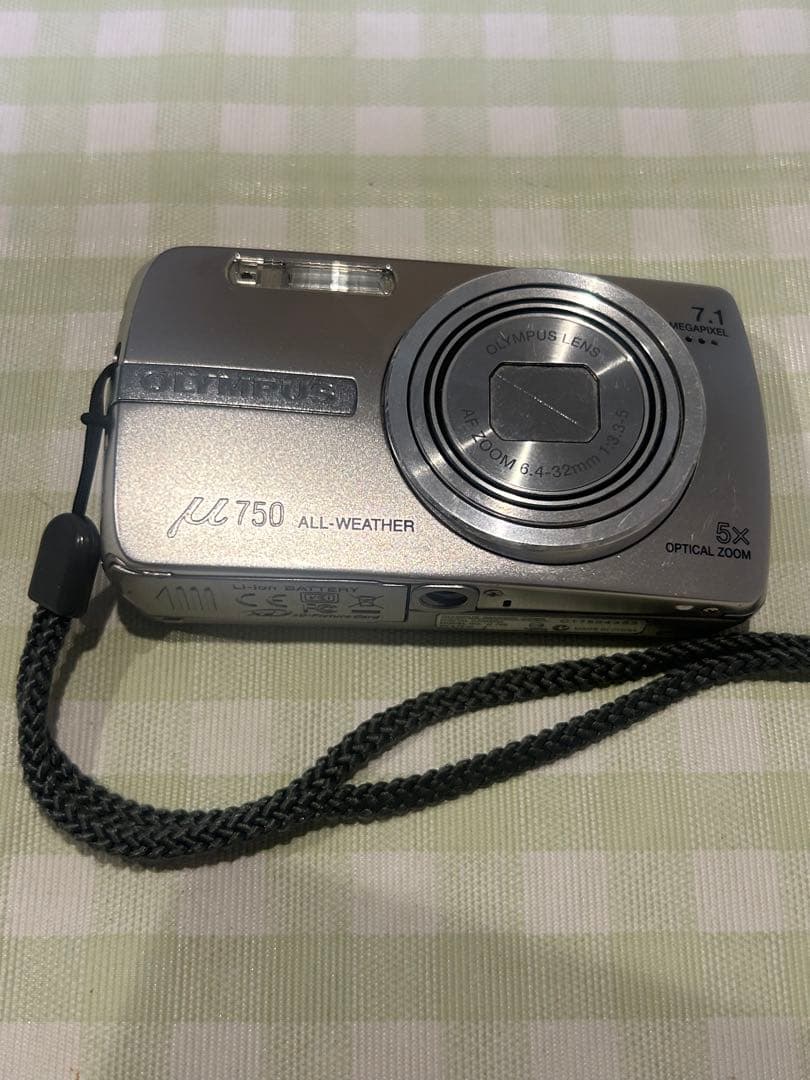 Olympus μ T750 コンパクトデジタルカメラ