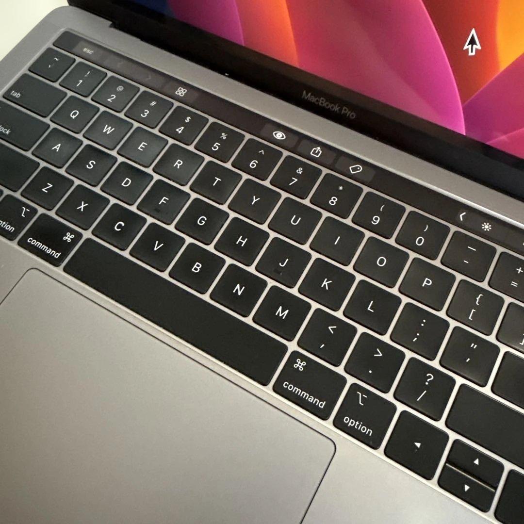 MacBook Pro 13 2018 i5/8GB/250GB 英語配列