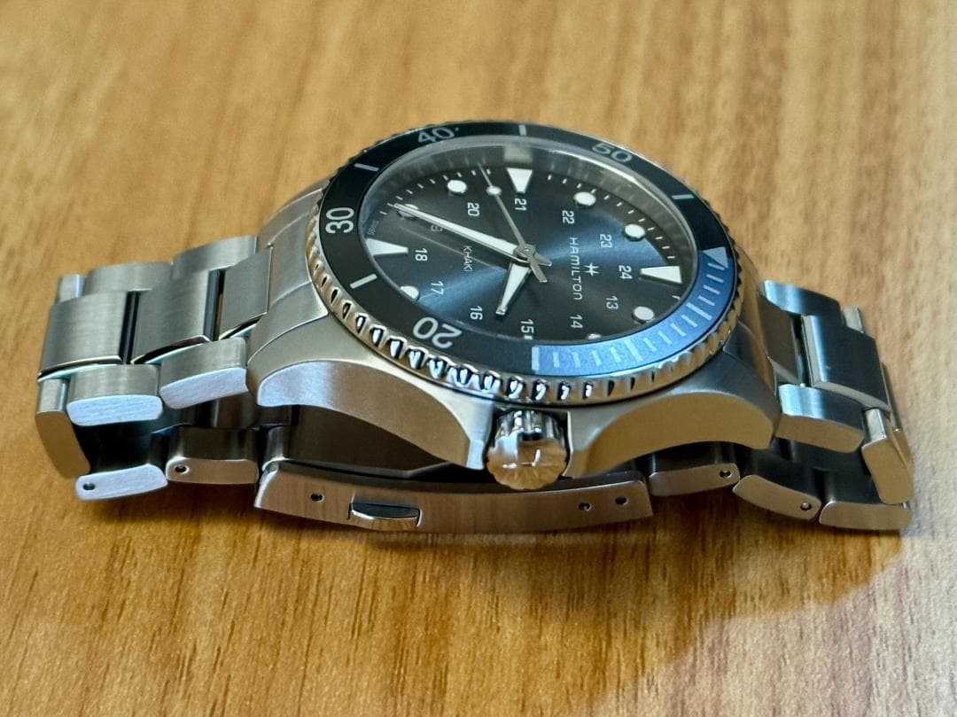 【HAMILTON】カーキネイビー Scuba Quartz H82211181