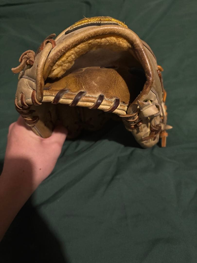 Mizuno Pro 硬式グローブ 右投げ ベージュ