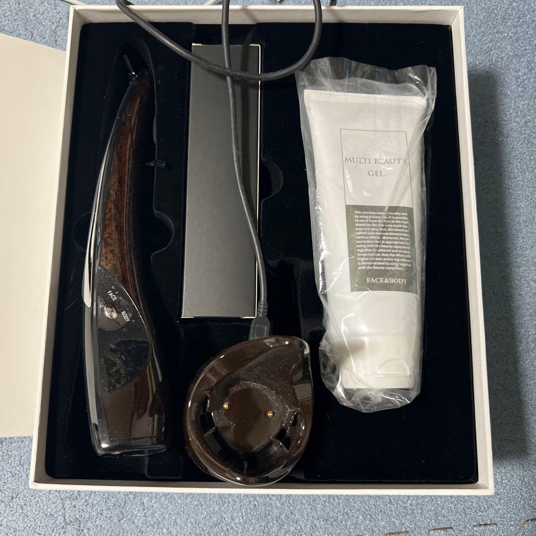 パイラナイト　PYR KNIGHT美顔器