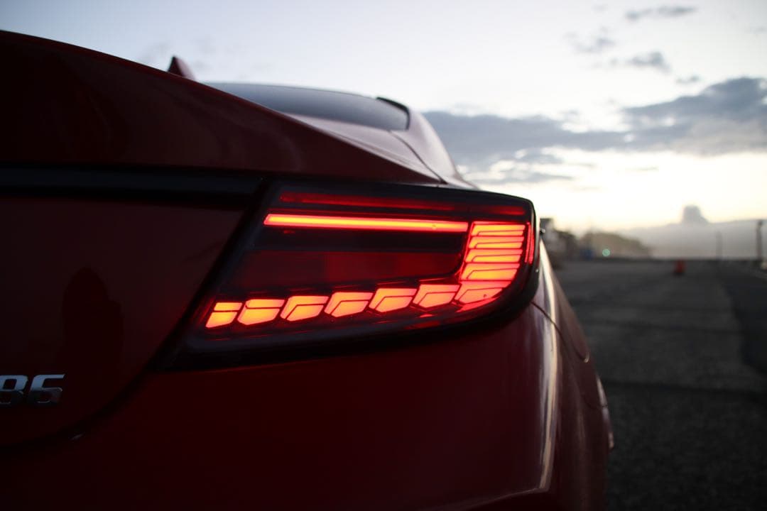 デジタルカメラ Canon EOS kiss x10i & Tamron 18-200