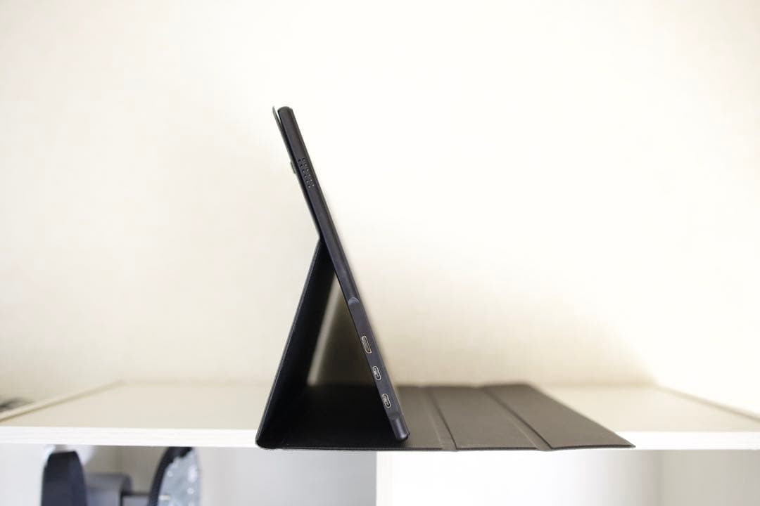 薄型モバイルモニター 15.6インチ