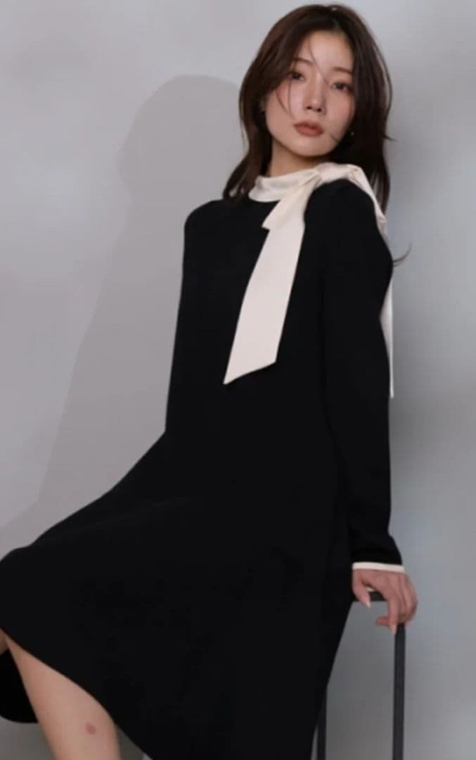 【新品】アプワイザーリッシェ　ネックリボンミニニットワンピース