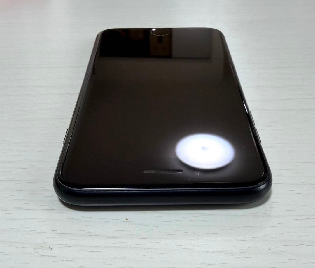 iPhone SE2 ブラック 64GBブラック バッテリー最大容量 74%