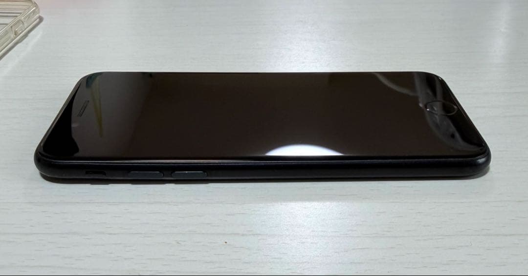 iPhone SE2 ブラック 64GBブラック バッテリー最大容量 74%