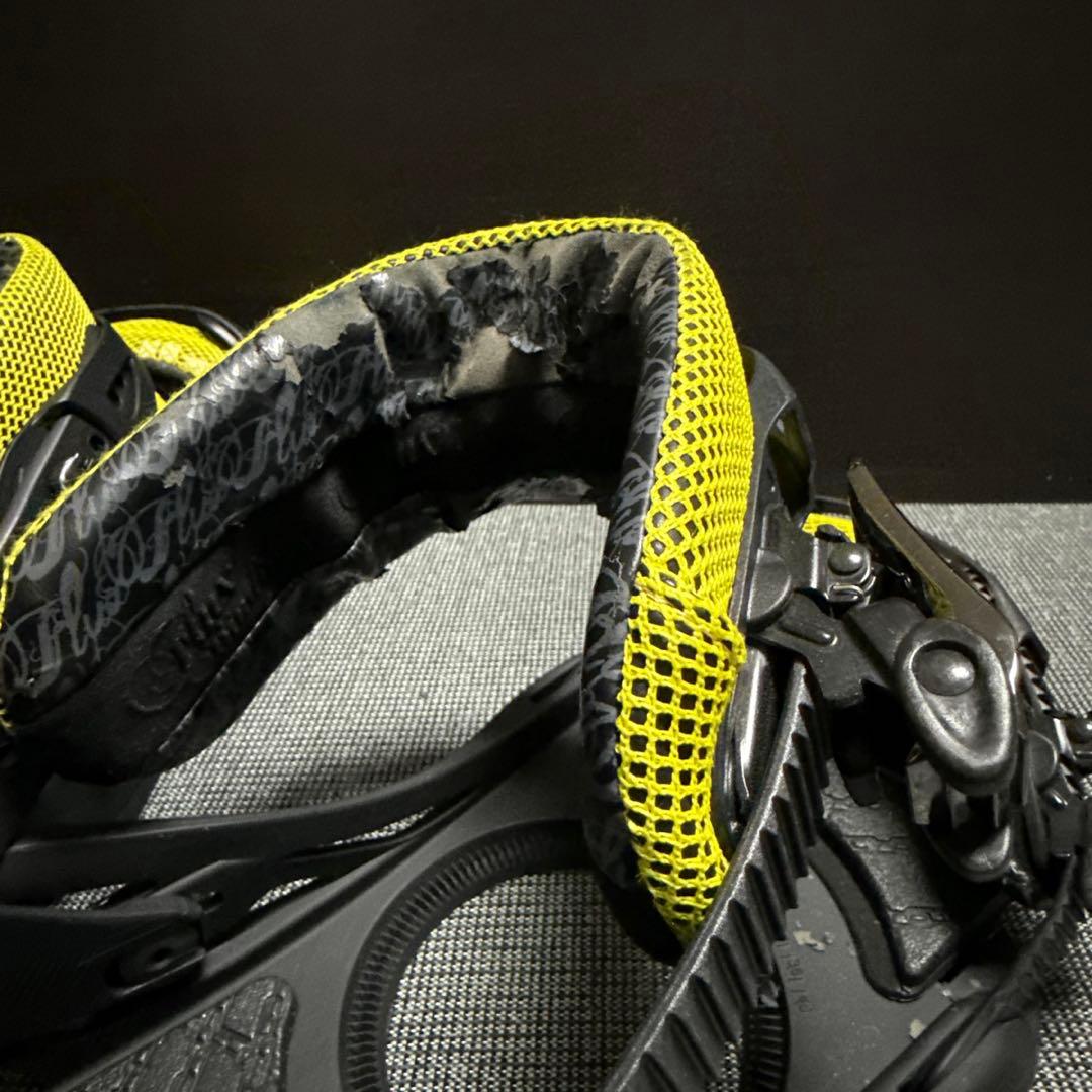 flux distortionスノーボード ビンディング ブラック/イエロー