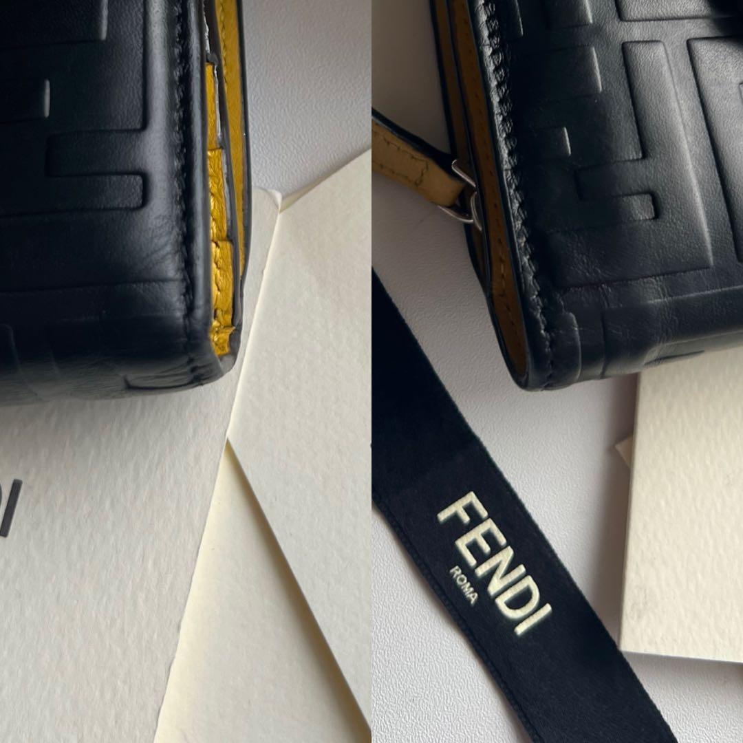 32 美品 FENDI フェンディ ズッカ 2つ折り財布