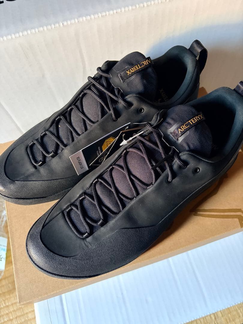 靴 ARC'TERYX KONSEAL Gore-tex 28cm