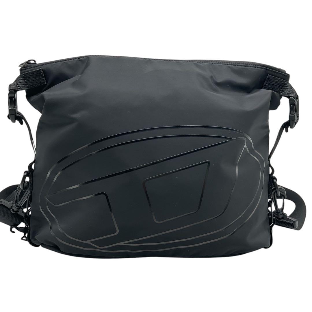 美品 DIESEL ディーゼル メッセンジャーバッグ オーバーオーバルＤロゴ 黒