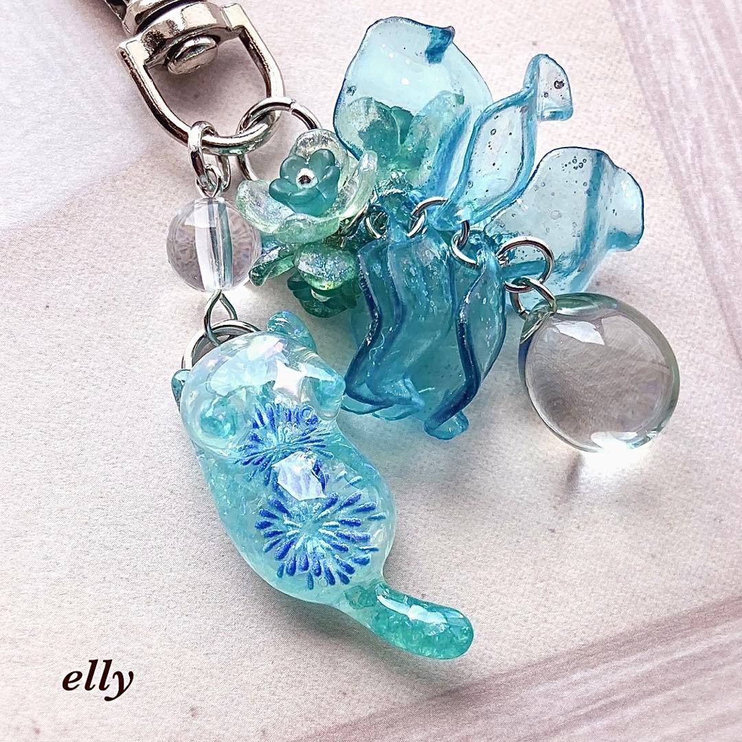 【みゆママ様】1363.天然石　琉球ガラス　ラベンダー　じゃれ猫　レジン