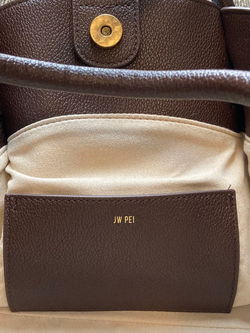 JW PEI Hana ミディアムトートバッグ - ダークブラウン