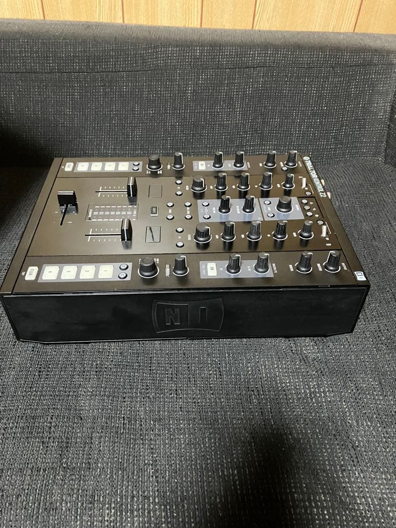 最終価格！付属品有！ライセンス無し！ ni traktor kontrol z2