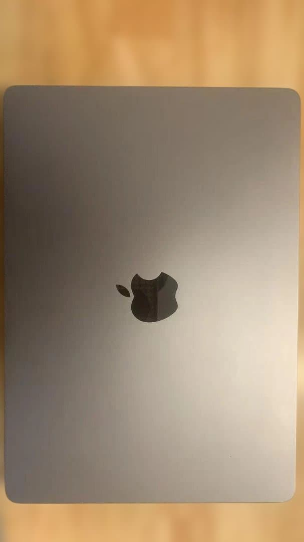 MacBook Air 13インチ M3 / 16GB / 256GB