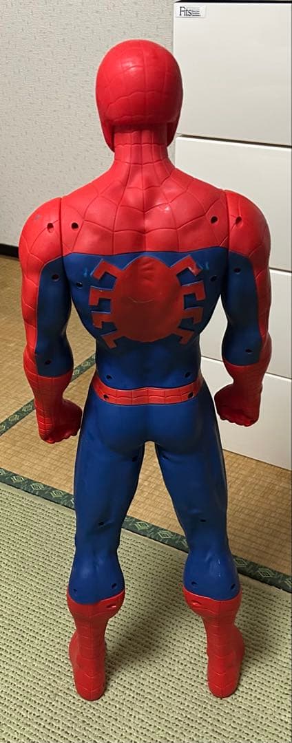 ３１インチ「タイタン・ジャイアント」 スパイダーマンフィギュア