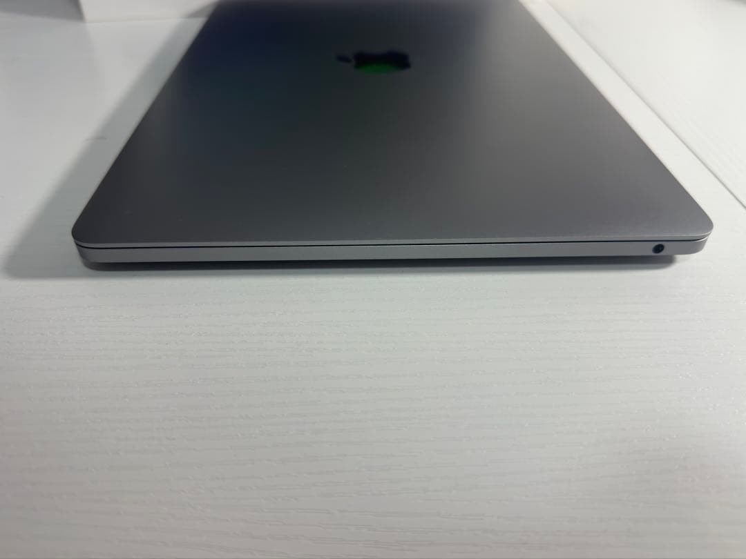 Apple MacBook pro 13インチ 2020モデル M1/512GB